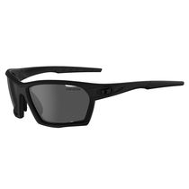 Tifosi Eyewear Kilo Polarised Single Lens Sunglasses Blackout/Smoke Polarised